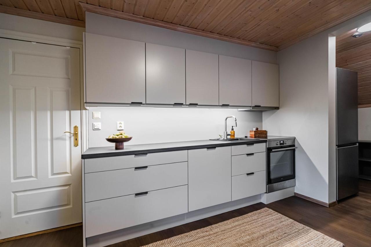 Charming And Bright Apartment In Alesund City Esterno foto